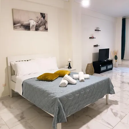 Nikitara Nook-close To Metro And Train Διαμέρισμα *